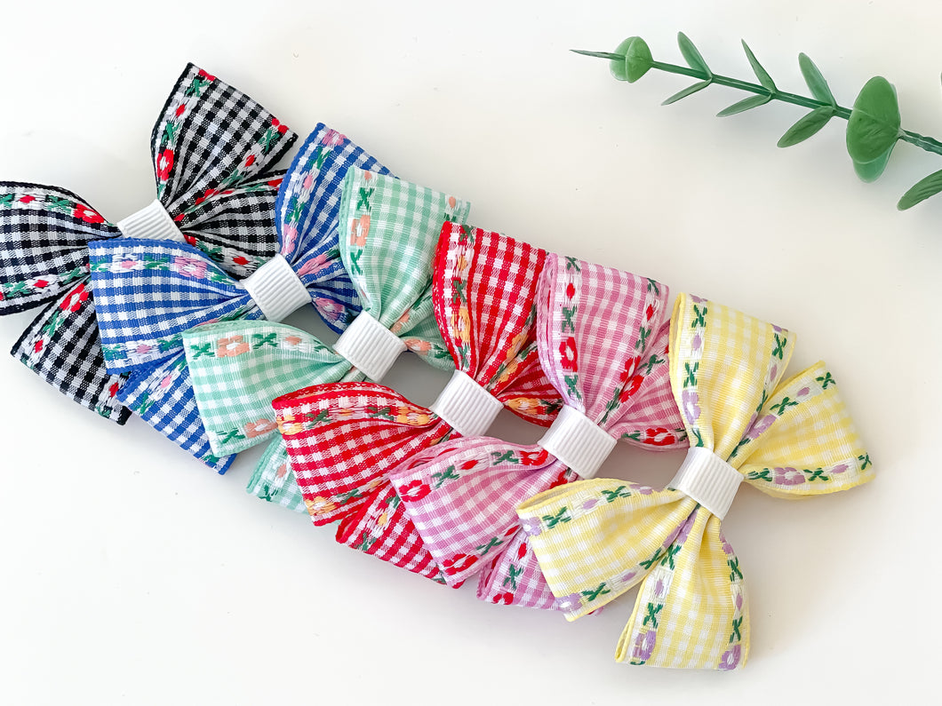 Floral Trim Gingham bows ( all size & styles )