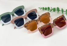 Load image into Gallery viewer, Square Frame - Two Tone Personalised Sunglasses
