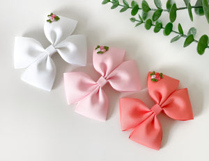 ‘Primrose’ Large Double Pinch Bows