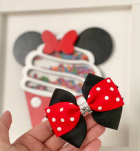 Load image into Gallery viewer, Charm Triple Pinch Hair Bows

