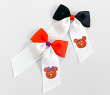 Load image into Gallery viewer, Mouse pumpkin Halloween Hair Bows
