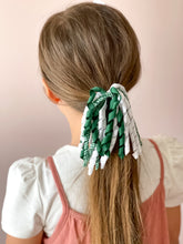 Load image into Gallery viewer, Gingham Korker Bows
