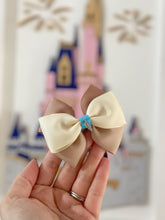 Load image into Gallery viewer, Charm Triple Pinch Hair Bows
