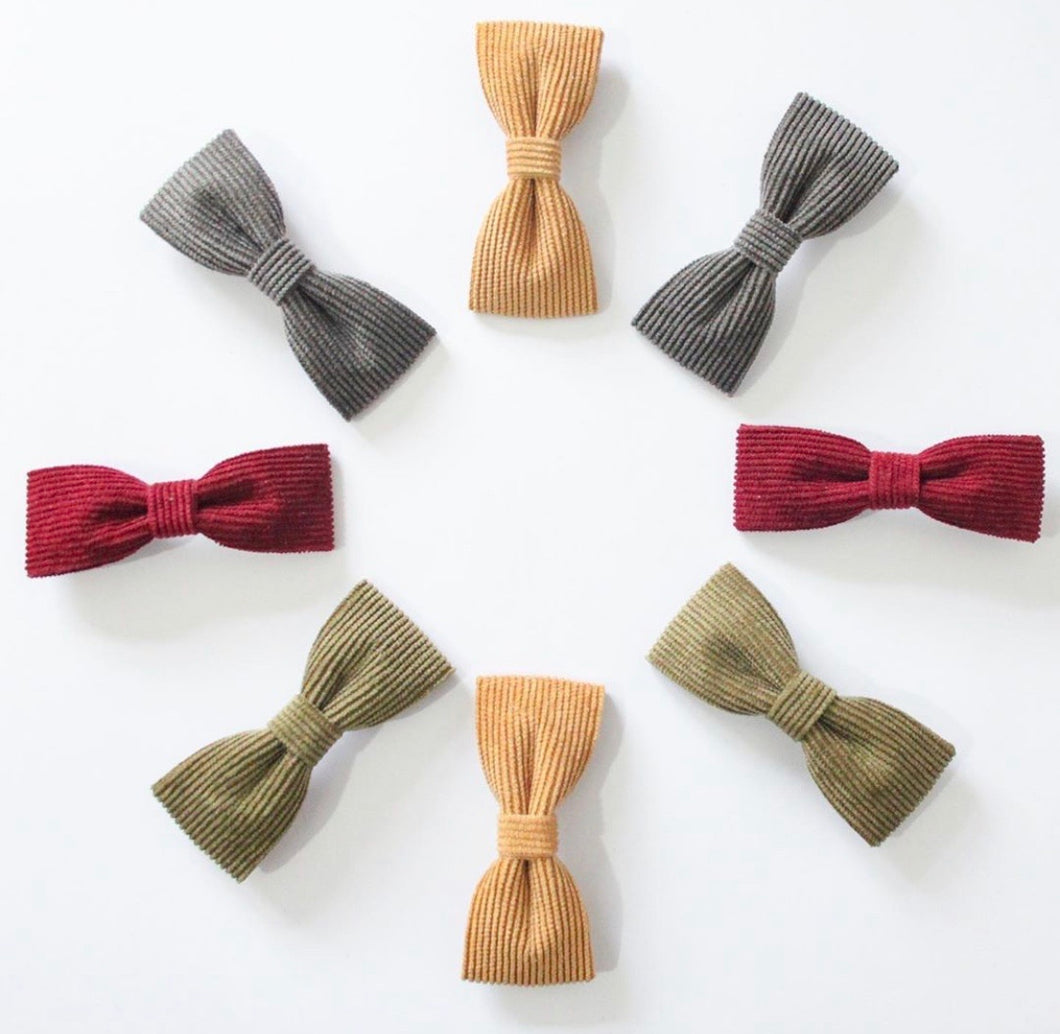 Corduroy Single Pinch Bows